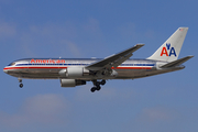 American Airlines Boeing 767-223(ER) (N321AA) at  Los Angeles - International, United States