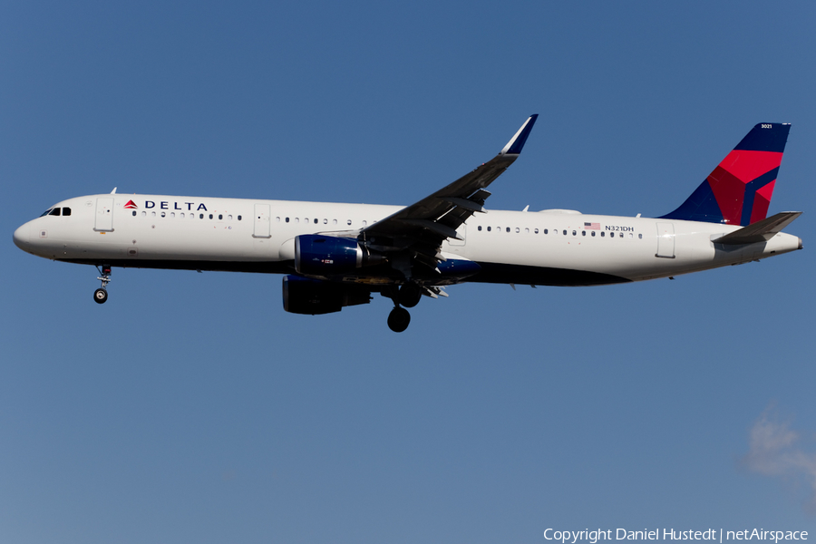 Delta Air Lines Airbus A321-211 (N321DH) | Photo 446796