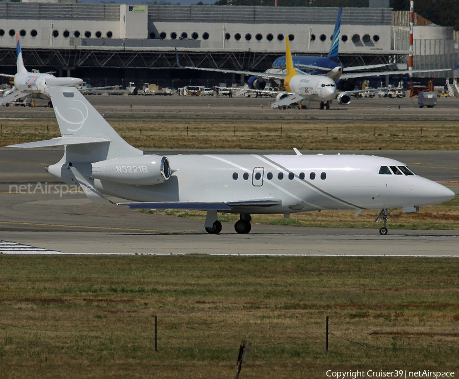 (Private) Dassault Falcon 2000EX (N3221B) | Photo 538434