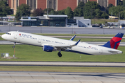 Delta Air Lines Airbus A321-211 (N322DN) at  Atlanta - Hartsfield-Jackson International, United States