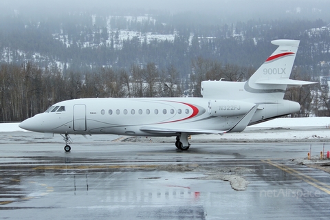 Executive Jet Management Dassault Falcon 900LX (N322FJ) at  Kelowna - International, Canada