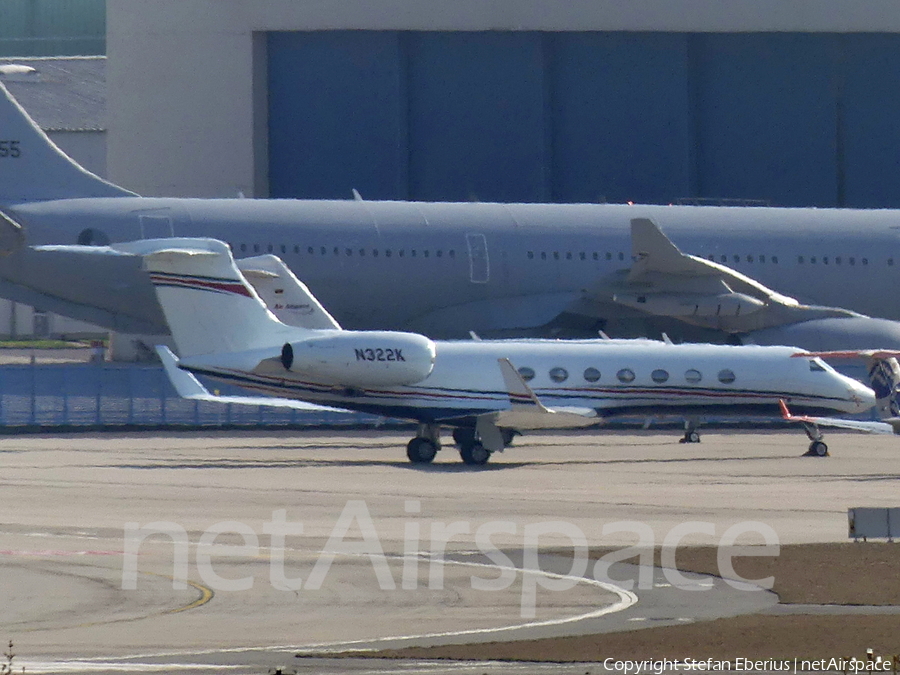 Executive Jet Management Gulfstream G-V-SP (G550) (N322K) | Photo 500552