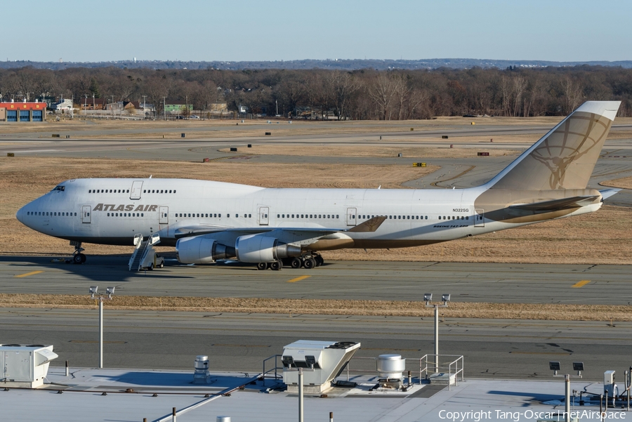 Atlas Air Boeing 747-481 (N322SG) | Photo 288657