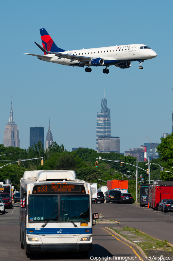 Delta Connection (SkyWest Airlines) Embraer ERJ-175LR (ERJ-170-200LR) (N322SY) | Photo 626455