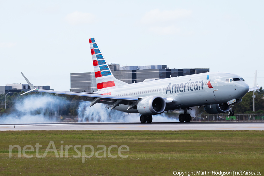 American Airlines Boeing 737-8 MAX (N322TH) | Photo 619226