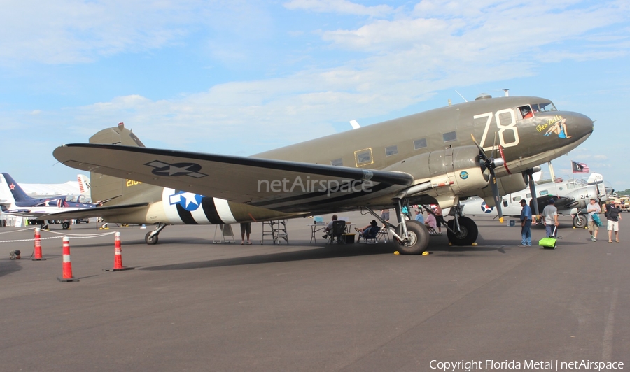 (Private) Douglas C-47A Skytrain (N3239T) | Photo 330950