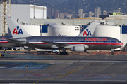 American Airlines Boeing 767-223(ER) (N323AA) at  Los Angeles - International, United States