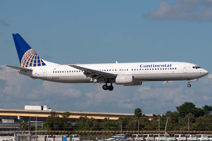 Continental Airlines Boeing 737-924 (N32404) | Photo 234030