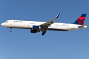 Delta Air Lines Airbus A321-211 (N324DX) at  Las Vegas - Harry Reid International, United States