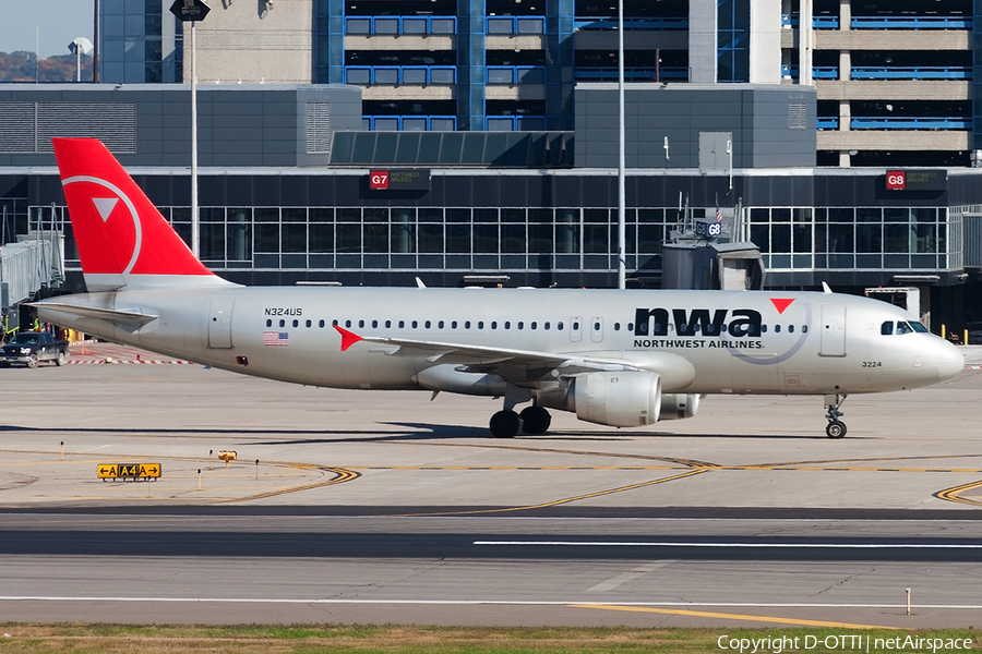 Northwest Airlines Airbus A320-211 (N324US) | Photo 190417