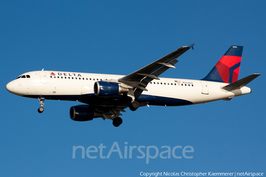 Delta Air Lines Airbus A320-211 (N324US) | Photo 127079