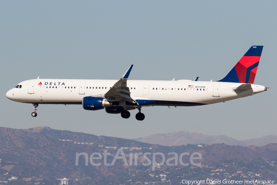 Delta Air Lines Airbus A321-211 (N325DN) | Photo 238897