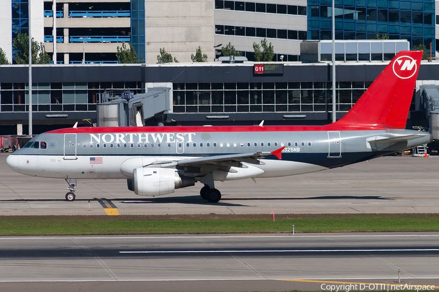 Northwest Airlines Airbus A319-114 (N325NB) | Photo 190478