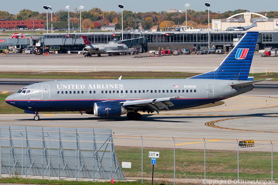 United Airlines Boeing 737-322 (N325UA) | Photo 190473