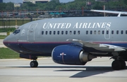United Airlines Boeing 737-322 (N325UA) at  Chicago - O'Hare International, United States