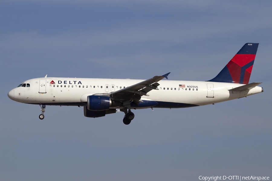 Delta Air Lines Airbus A320-211 (N325US) | Photo 425410