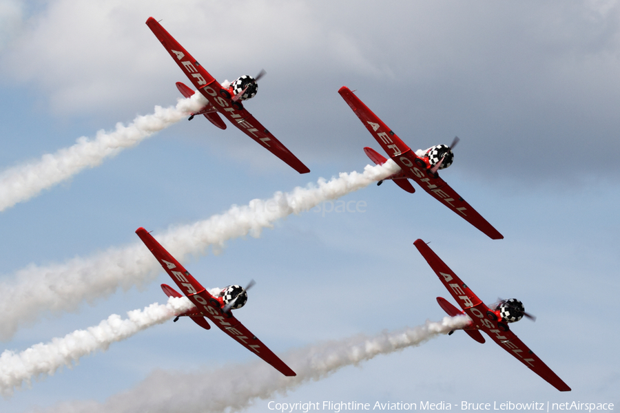 Aeroshell Aerobatic Team North American SNJ-5 Texan (N3267G) | Photo 173717