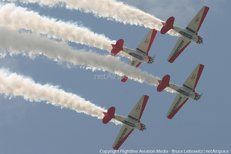 Aeroshell Aerobatic Team North American SNJ-5 Texan (N3267G) | Photo 178296