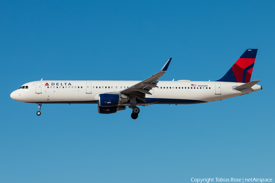 Delta Air Lines Airbus A321-211 (N326DN) | Photo 277419