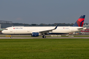 Delta Air Lines Airbus A321-211 (N326DN) at  Hamburg - Finkenwerder, Germany