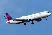 Delta Air Lines Airbus A321-211 (N327DN) at  Washington - Ronald Reagan National, United States