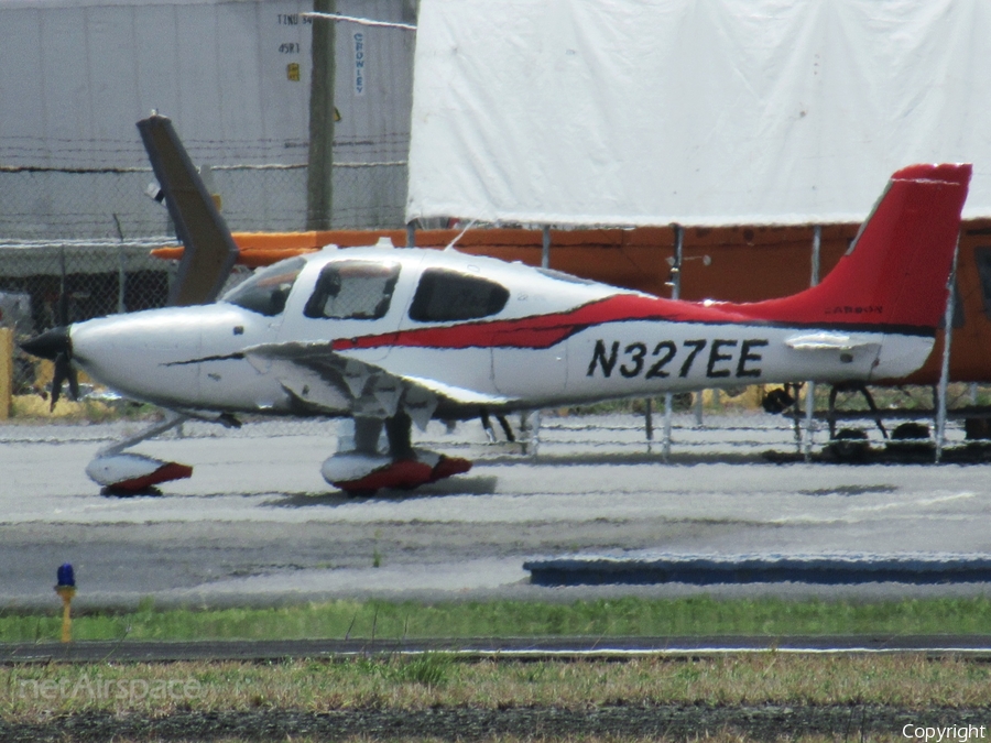 (Private) Cirrus SR22 G5 GTS (N327EE) | Photo 392321