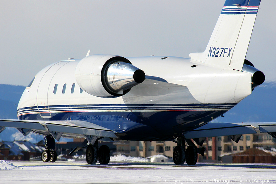 Flexjet Bombardier CL-600-2B16 Challenger 604 (N327FX) | Photo 10984