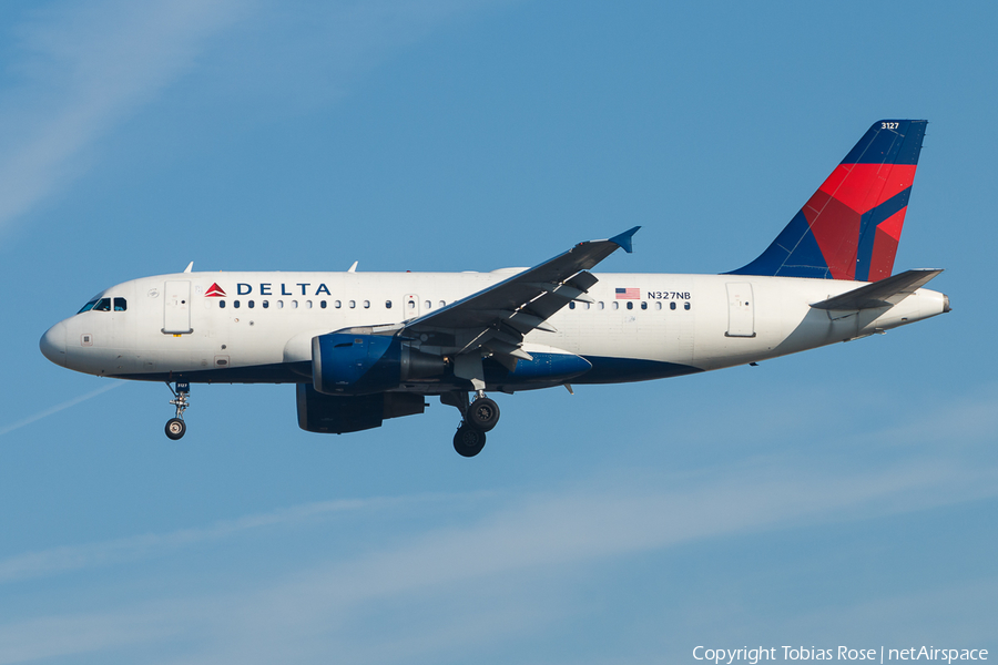 Delta Air Lines Airbus A319-114 (N327NB) | Photo 298752