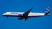 JetBlue Airways Embraer ERJ-190AR (ERJ-190-100IGW) (N328JB) at  New York - John F. Kennedy International, United States