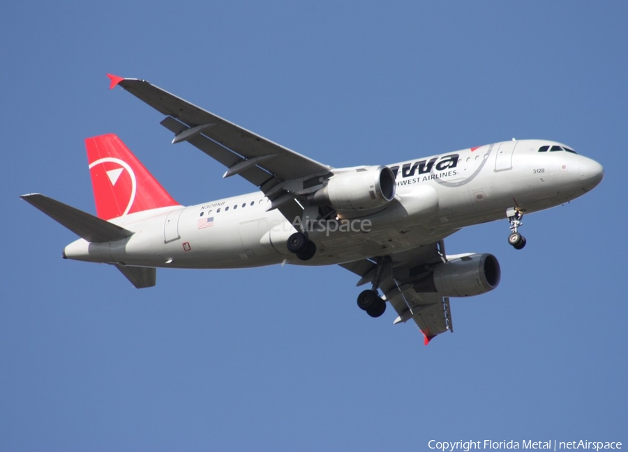 Northwest Airlines Airbus A319-114 (N328NB) | Photo 300292