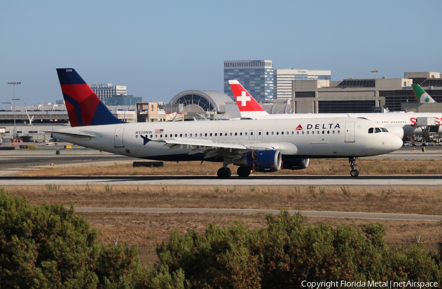 Delta Air Lines Airbus A320-211 (N328NW) | Photo 579717
