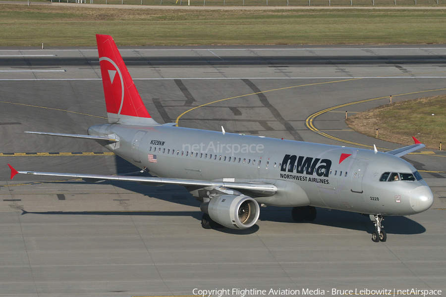 Northwest Airlines Airbus A320-211 (N328NW) | Photo 93325