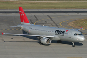 Northwest Airlines Airbus A320-211 (N328NW) at  Minneapolis - St. Paul International, United States