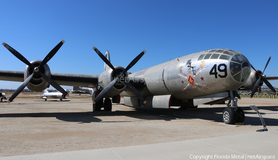 (Private) Boeing B-29A Superfortress (N3299F) | Photo 330989