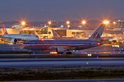 American Airlines Boeing 767-223(ER) (N329AA) at  Los Angeles - International, United States