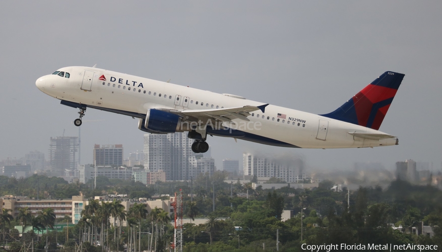 Delta Air Lines Airbus A320-211 (N329NW) | Photo 350971