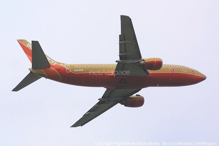 Southwest Airlines Boeing 737-3H4 (N329SW) | Photo 185886