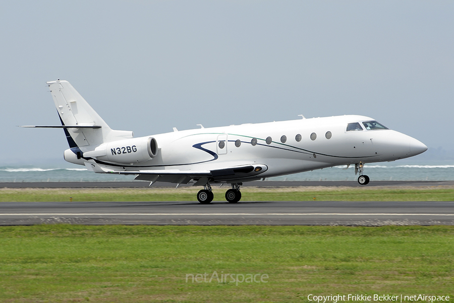 (Private) Gulfstream G200 (N32BG) | Photo 18803