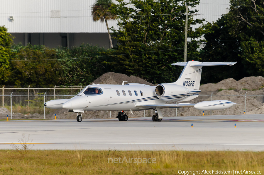 (Private) Learjet 35A (N32PE) | Photo 70386