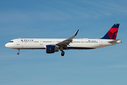 Delta Air Lines Airbus A321-211 (N330DX) at  Las Vegas - Harry Reid International, United States
