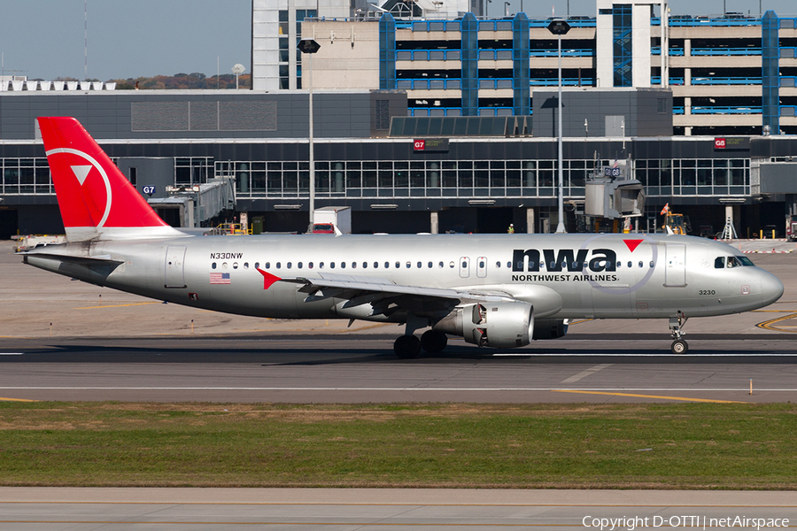 Northwest Airlines Airbus A320-211 (N330NW) | Photo 190492
