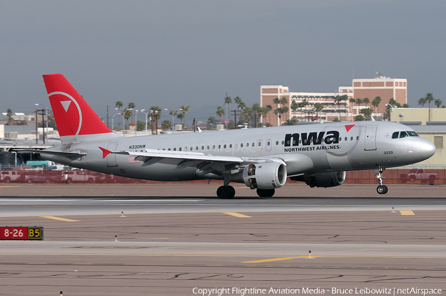 Northwest Airlines Airbus A320-211 (N330NW) | Photo 92981