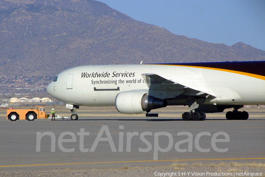 United Parcel Service Boeing 767-34AF(ER) (N330UP) | Photo 5802