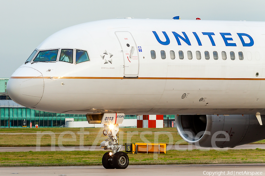 United Airlines Boeing 757-224 (N33103) | Photo 92287