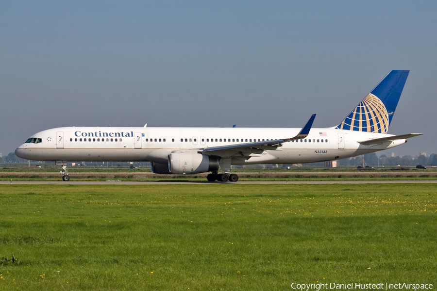 Continental Airlines Boeing 757-224 (N33132) | Photo 546873