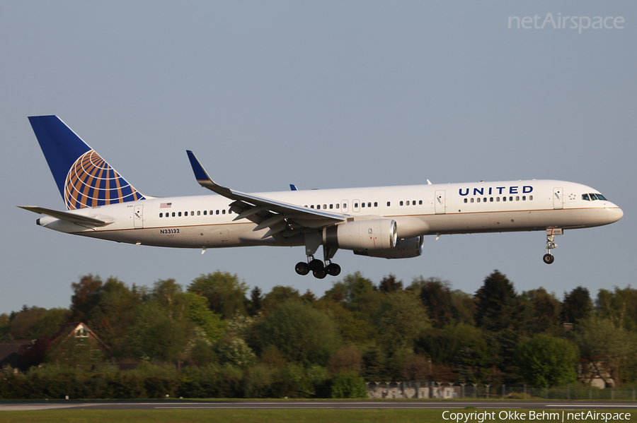 United Airlines Boeing 757-224 (N33132) | Photo 38722