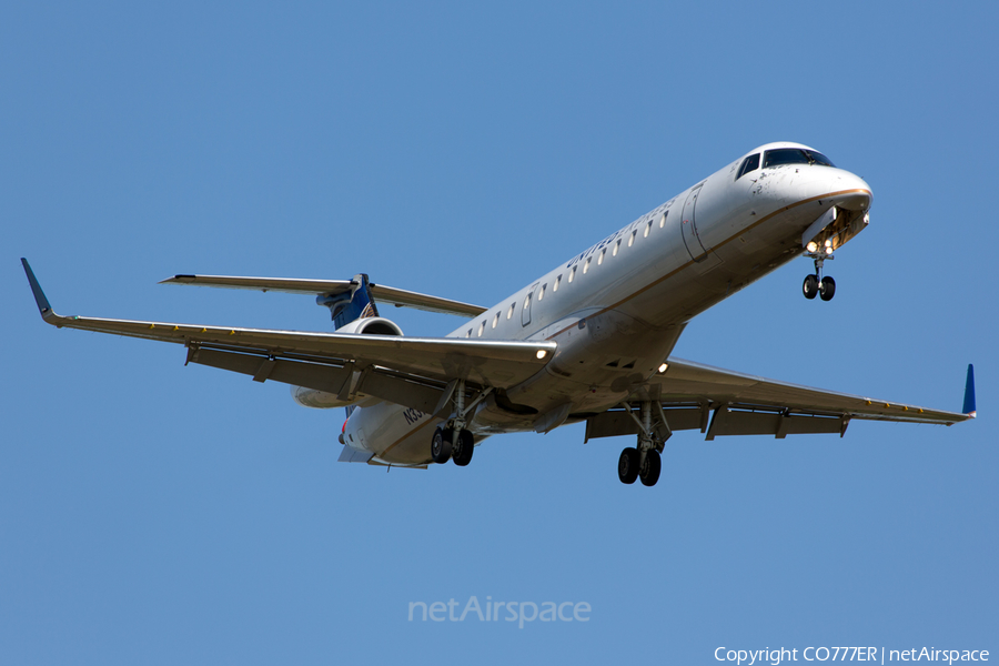 United Express (ExpressJet Airlines) Embraer ERJ-145XR (N33182) | Photo 48263