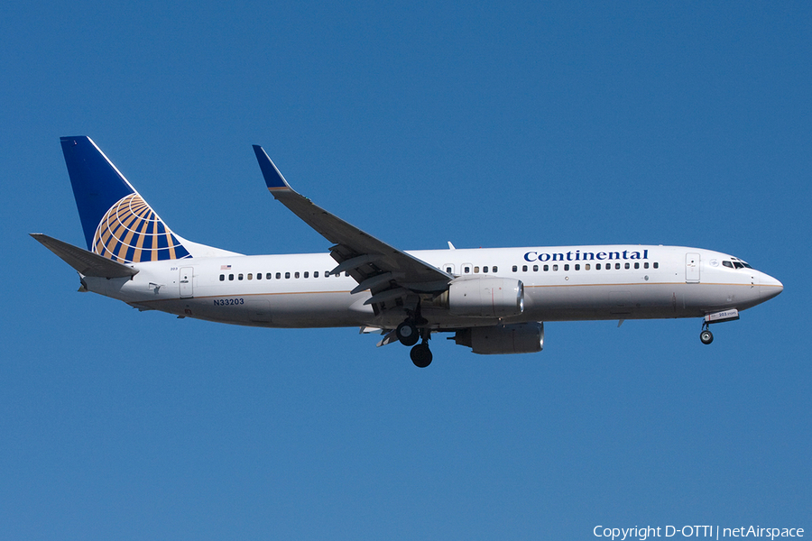 Continental Airlines Boeing 737-824 (N33203) | Photo 261373