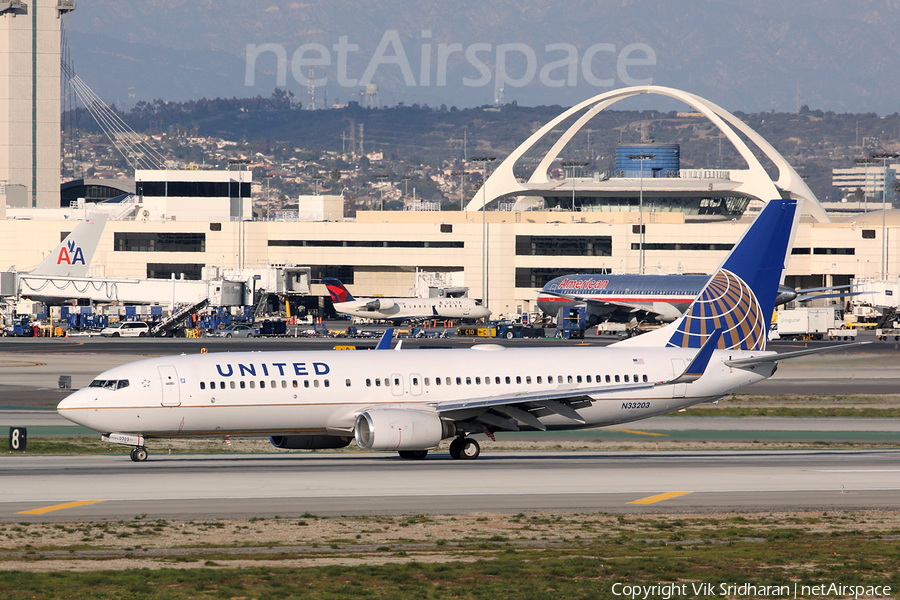 United Airlines Boeing 737-824 (N33203) | Photo 18206