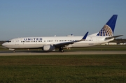 United Airlines Boeing 737-824 (N33209) at  Madison - Dane County Regional, United States